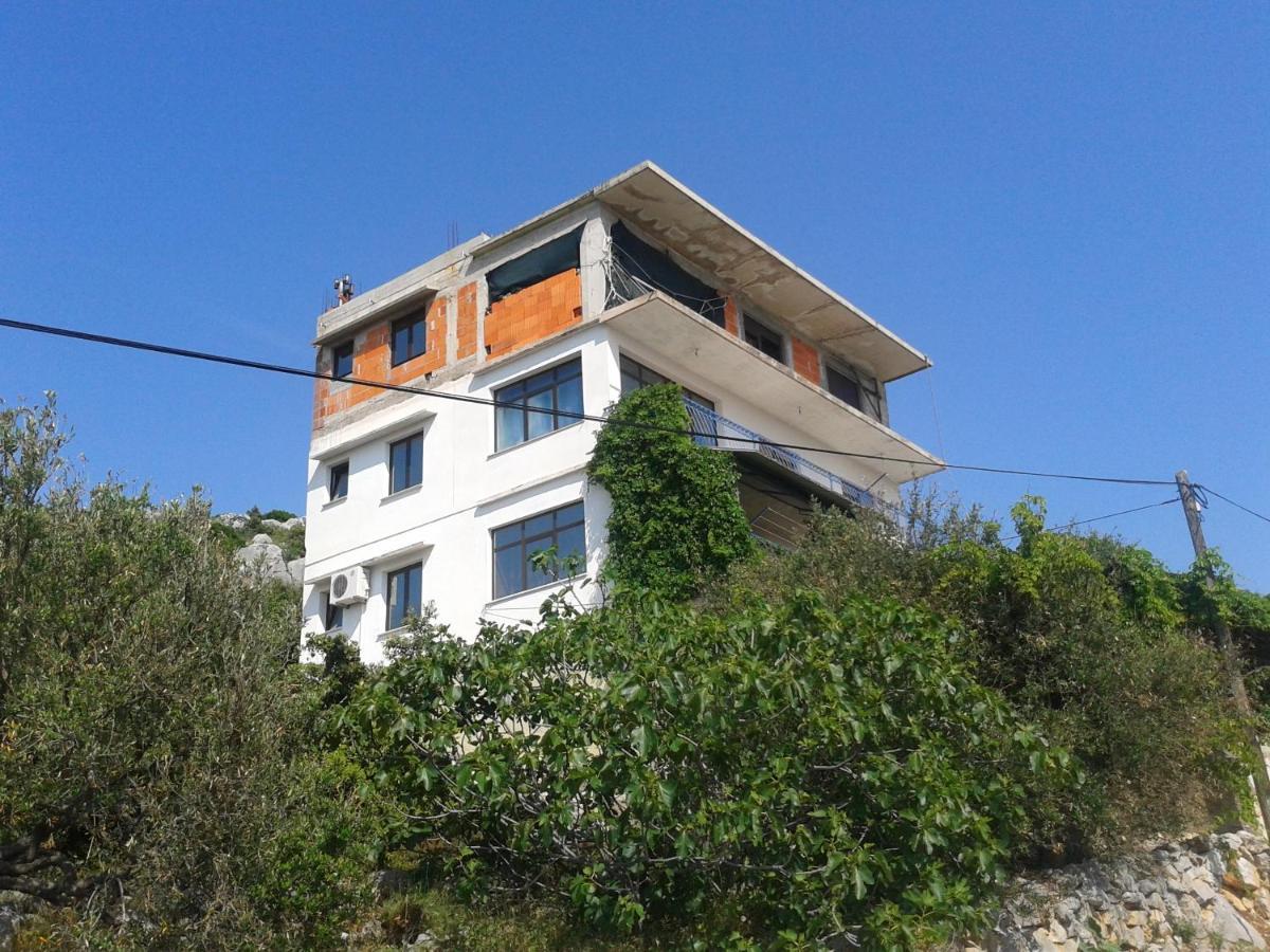Apartments With A Parking Space Bilo, Primosten - 4662 Zaboric Exterior photo